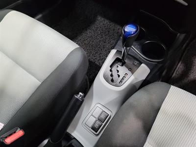 2013 Toyota Aqua - Thumbnail