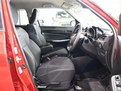 2017 Suzuki Swift - Thumbnail