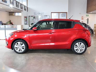 2017 Suzuki Swift - Thumbnail