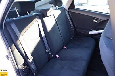 2014 Toyota Prius - Thumbnail