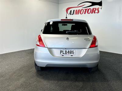 2015 Suzuki Swift - Thumbnail