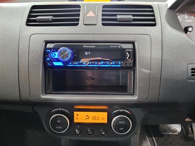 2008 Suzuki Swift - Thumbnail