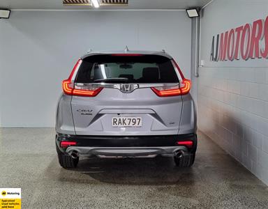 2017 Honda CR-V - Thumbnail