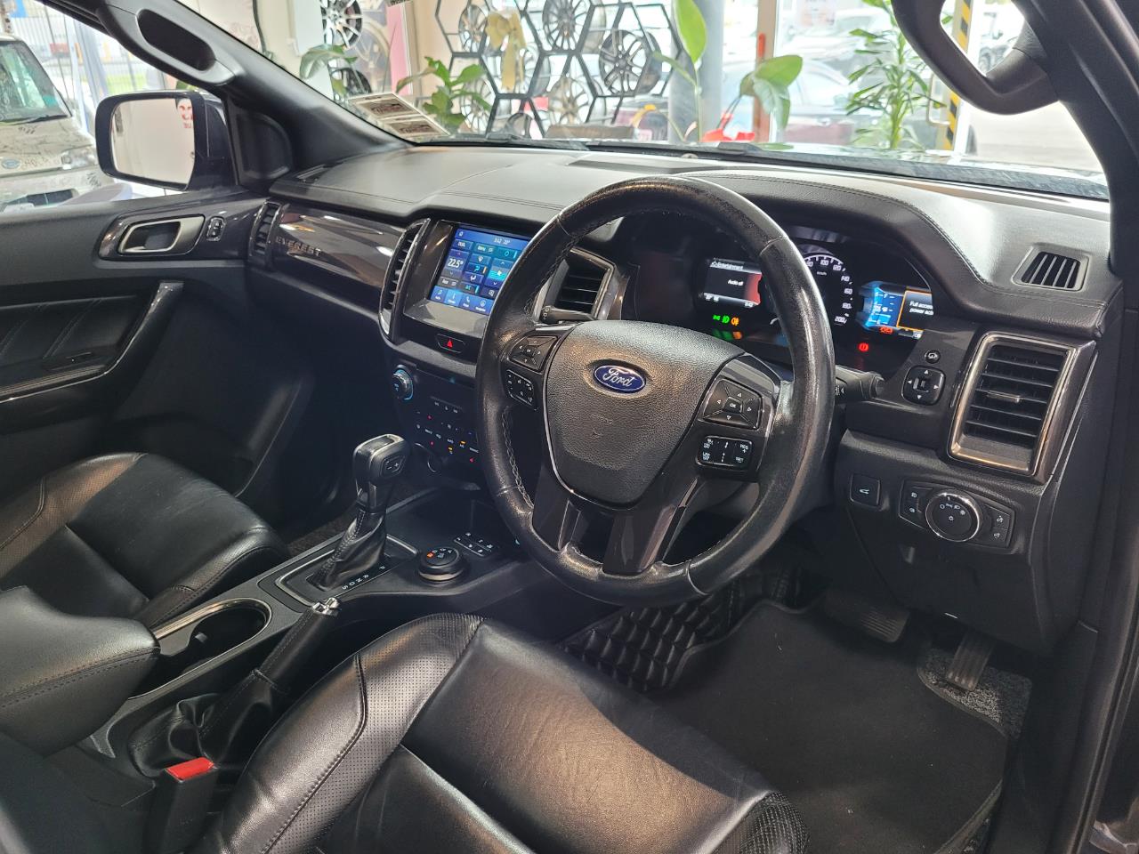 2018 Ford Everest
