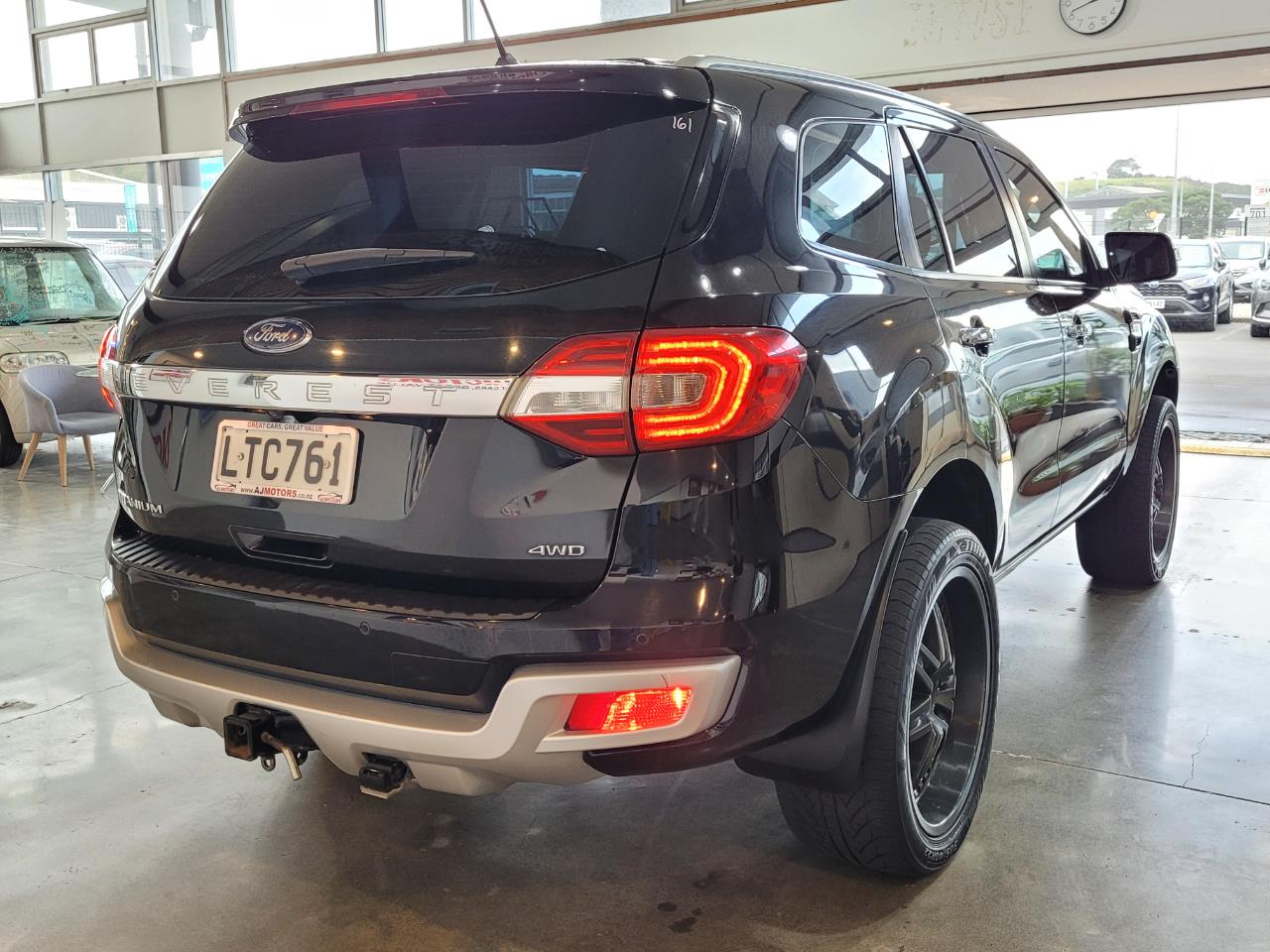 2018 Ford Everest