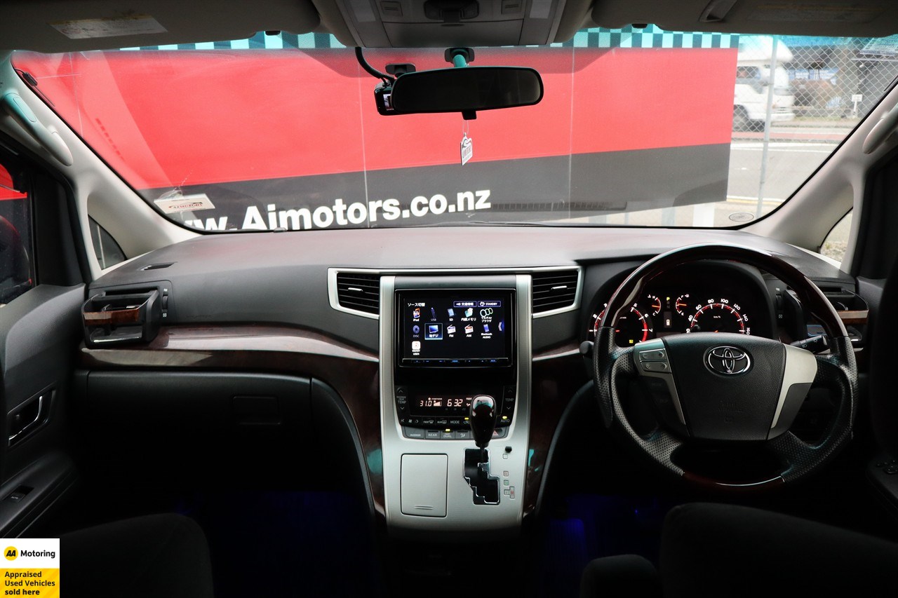 2012 Toyota Vellfire