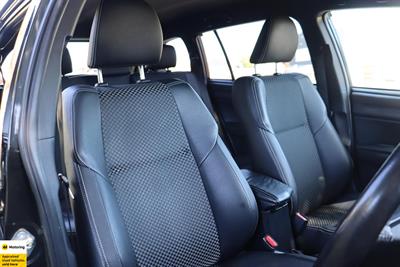 2015 Toyota Corolla - Thumbnail