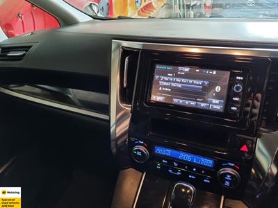 2015 Toyota Vellfire - Thumbnail