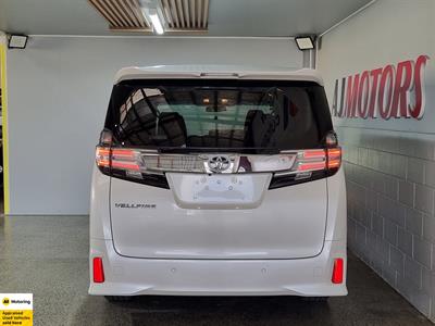 2015 Toyota Vellfire - Thumbnail