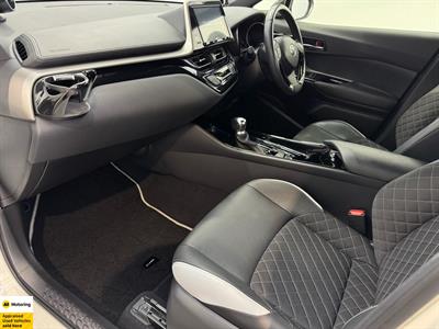 2019 Toyota C-HR - Thumbnail