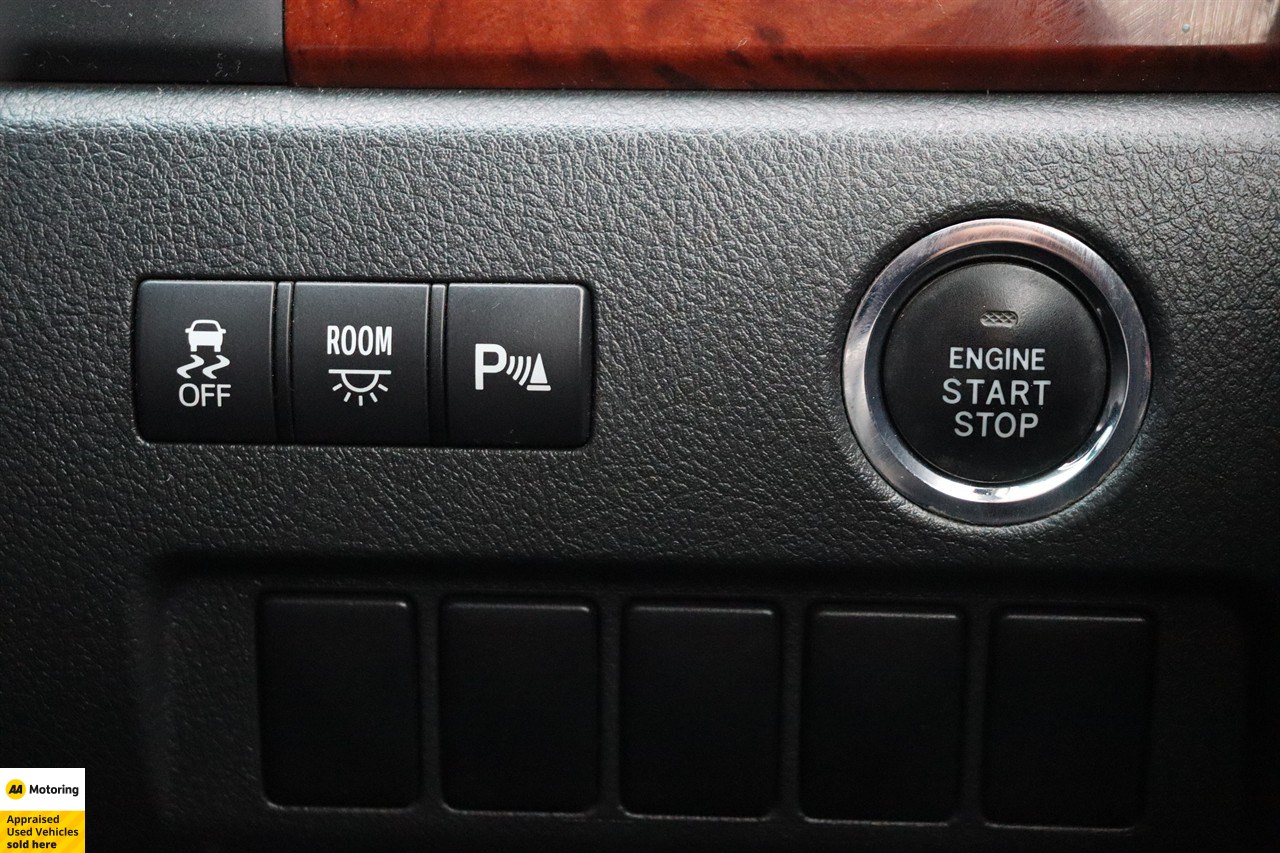 2011 Toyota Vellfire