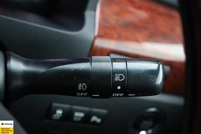 2011 Toyota Vellfire - Thumbnail
