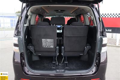 2011 Toyota Vellfire - Thumbnail