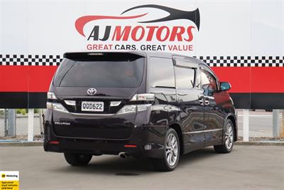 2011 Toyota Vellfire - Thumbnail