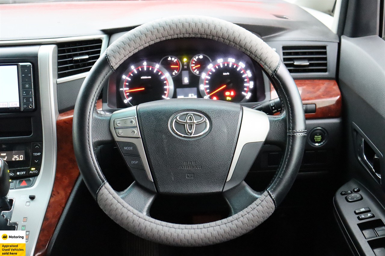 2011 Toyota Vellfire