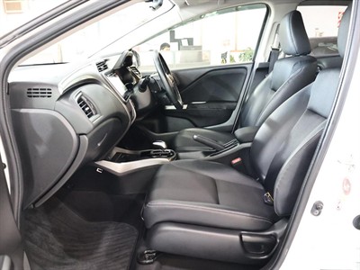 2015 Honda GRACE - Thumbnail