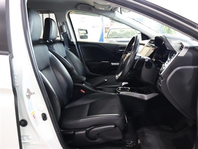 2015 Honda GRACE - Thumbnail