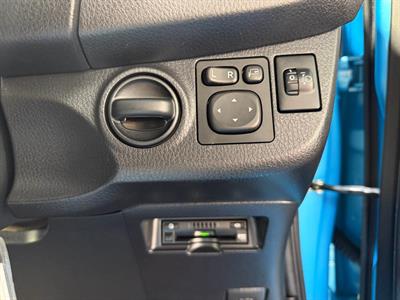 2017 Toyota Vitz - Thumbnail