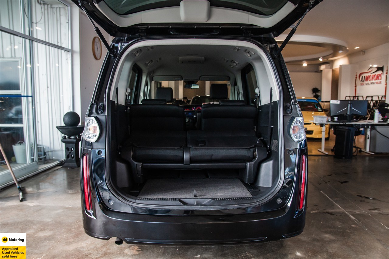 2012 Mazda Biante