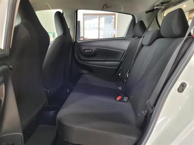 2019 Toyota Vitz - Thumbnail