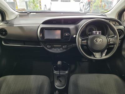 2019 Toyota Vitz - Thumbnail