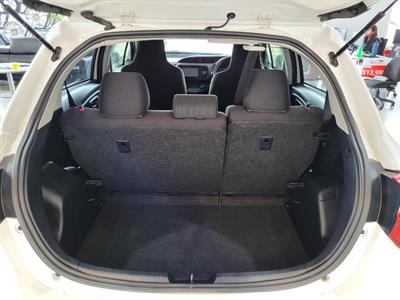 2019 Toyota Vitz - Thumbnail