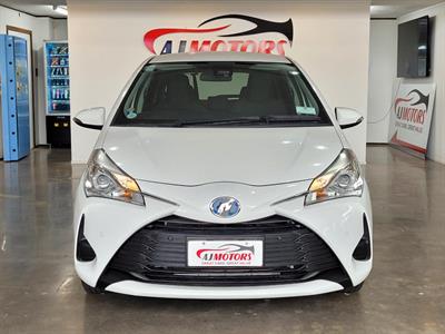 2019 Toyota Vitz - Thumbnail