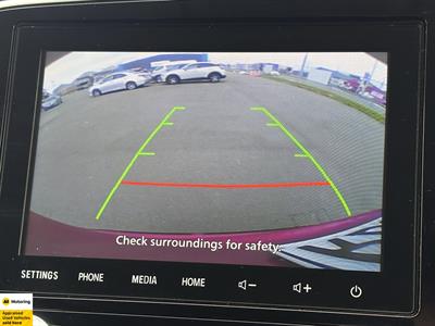 2021 Mitsubishi Outlander - Thumbnail