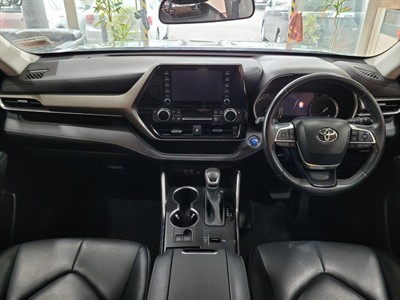 2022 Toyota Highlander - Thumbnail