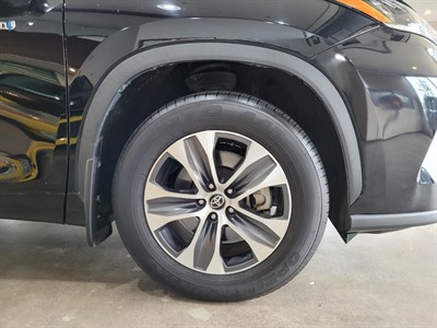 2022 Toyota Highlander - Thumbnail