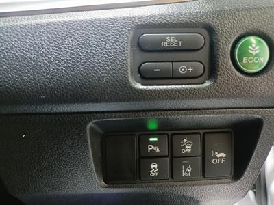 2015 Honda Jade - Thumbnail