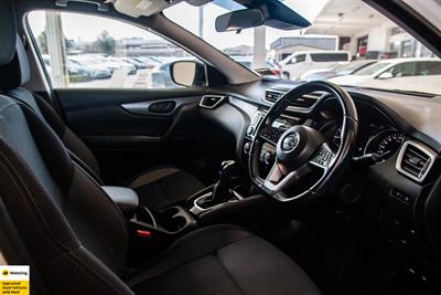 2020 Nissan Qashqai - Thumbnail