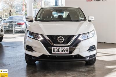 2020 Nissan Qashqai - Thumbnail
