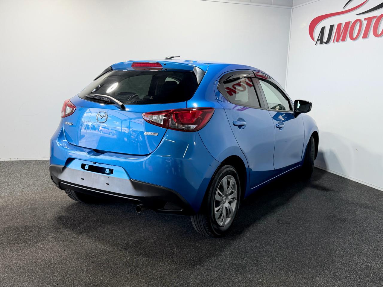2016 Mazda Demio