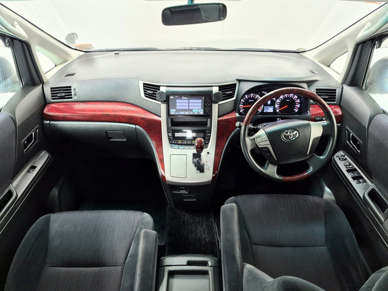 2008 Toyota Vellfire