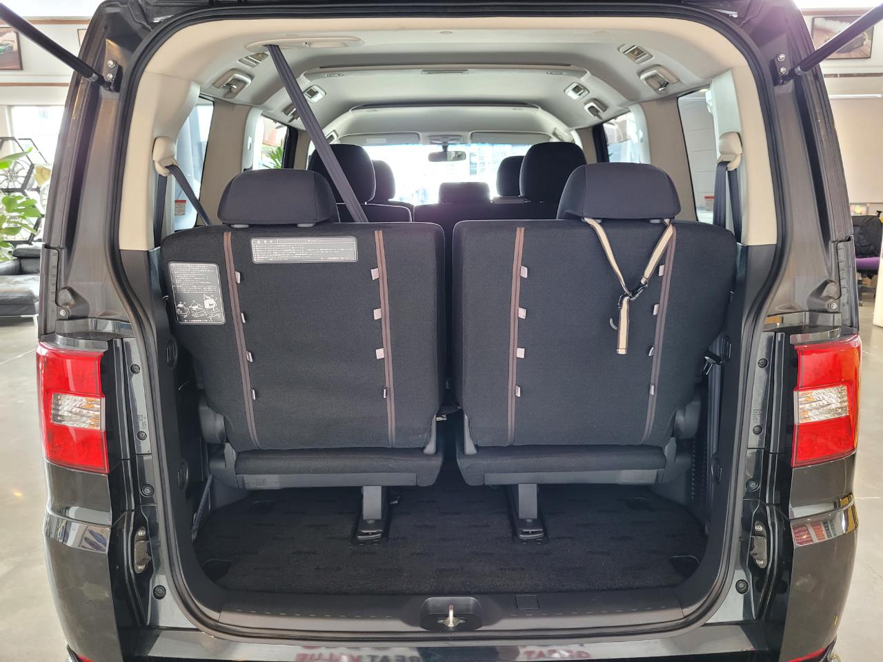 2012 Mitsubishi Delica