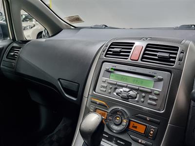 2008 Toyota Auris - Thumbnail