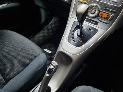 2008 Toyota Auris - Thumbnail