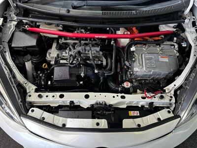2019 Toyota Aqua - Thumbnail