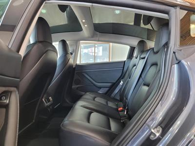 2021 Tesla Model 3 - Thumbnail