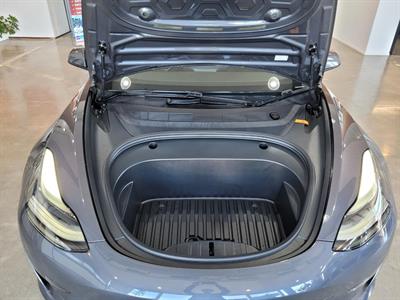 2021 Tesla Model 3 - Thumbnail