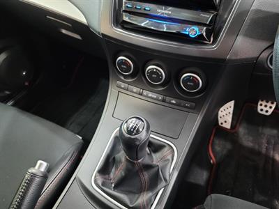 2012 Mazda Axela - Thumbnail