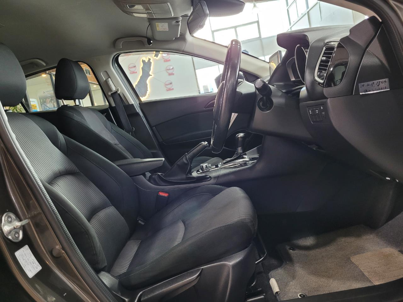 2015 Mazda Axela