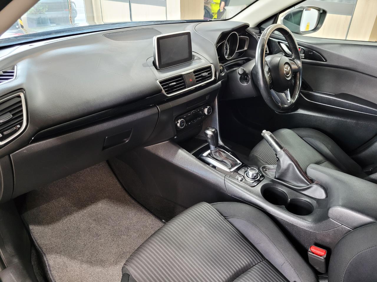 2015 Mazda Axela