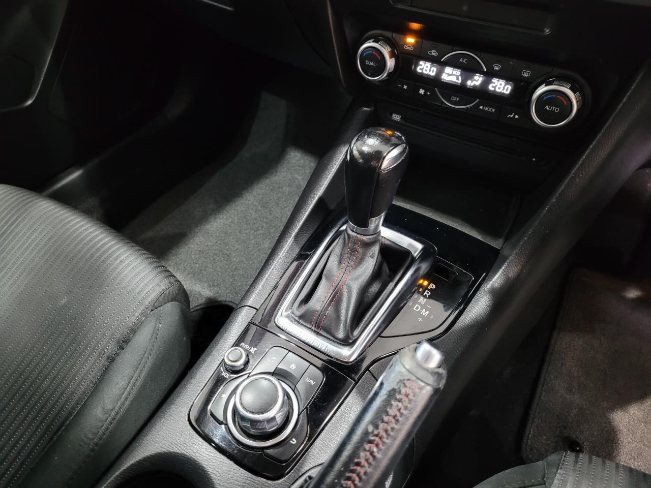2015 Mazda Axela