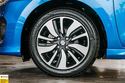 2017 Suzuki Swift - Thumbnail