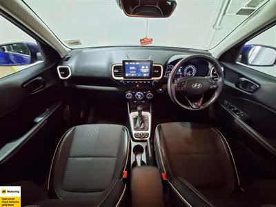 2022 Hyundai Venue - Thumbnail