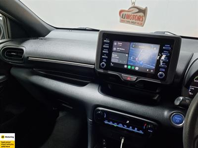2021 Toyota Yaris - Thumbnail