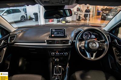 2015 Mazda Axela - Thumbnail