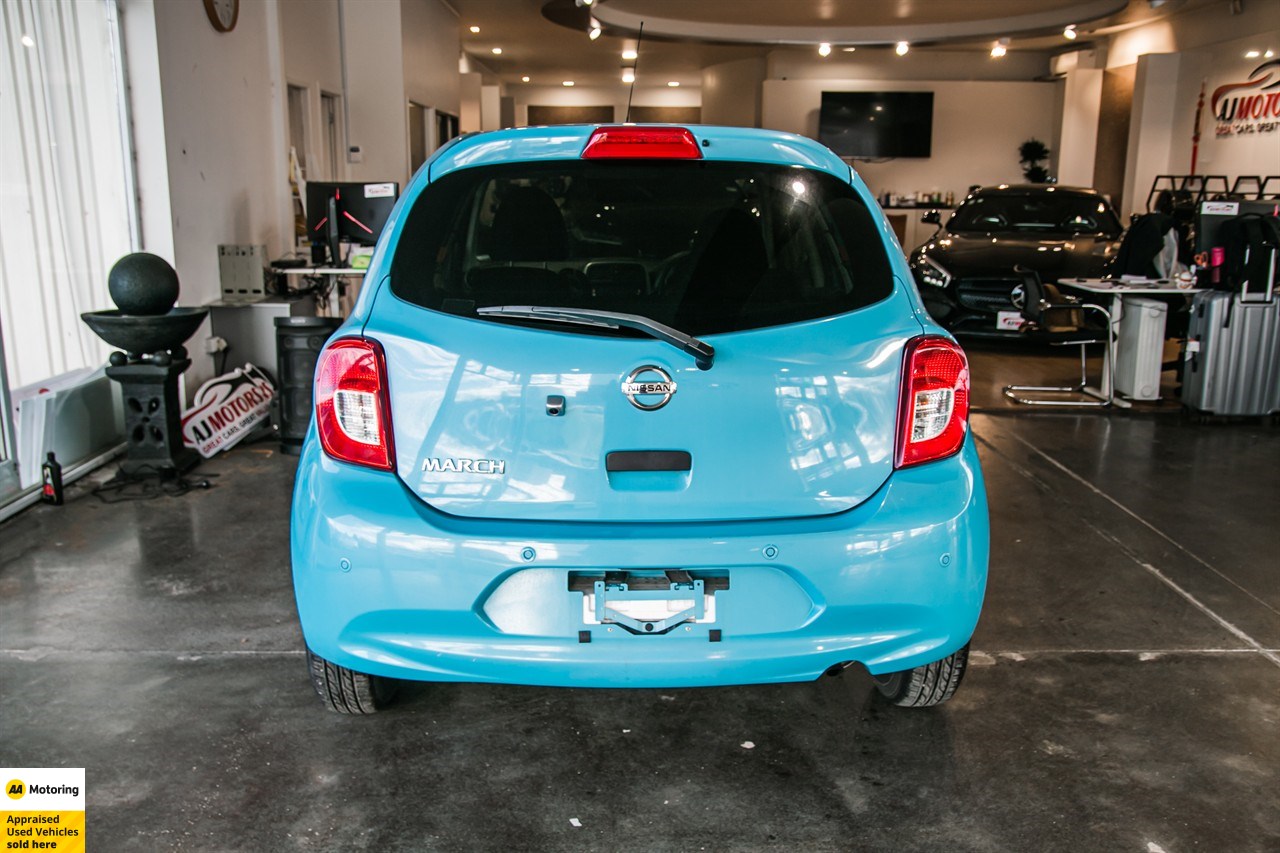 2022 Nissan March